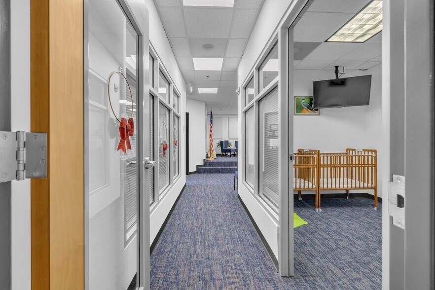 More Photos Of 459 Herndon Pky, Herndon Medical For Lease