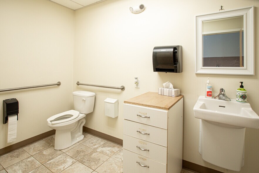 More Photos Of 145 Globe St, Fall River Office For Sale