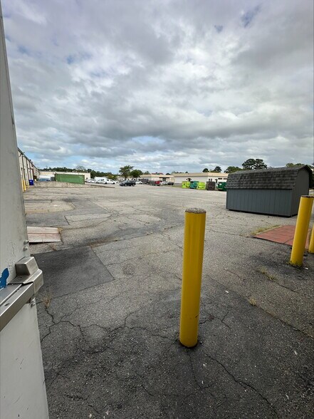 More Photos Of 2500 Almeda Ave, Norfolk Research And Development For Lease