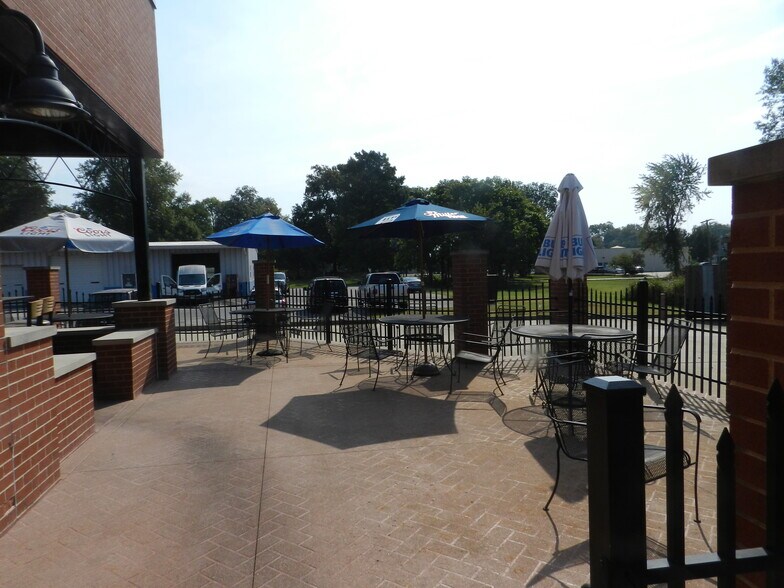 More Photos Of 309 E Main St, Carbondale Restaurant For Sale