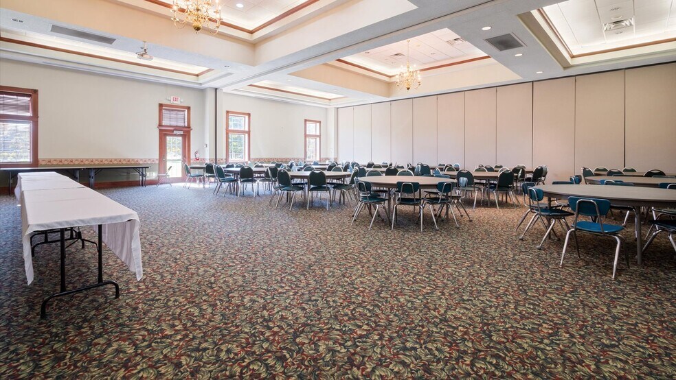 More Photos Of 8135 Mount Vernon Rd, Saint Louisville Office Residential For Sale