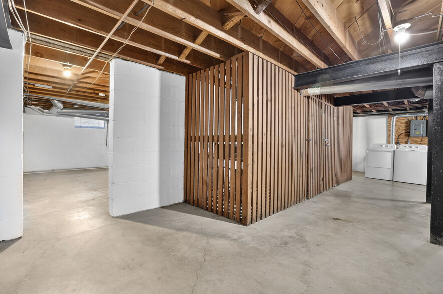 More Photos Of 802 Kenwick Rd, Columbus Apartments For Sale