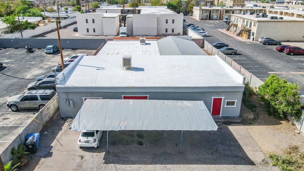 Primary Photo Of 2423 W Campbell Ave, Phoenix Warehouse For Lease