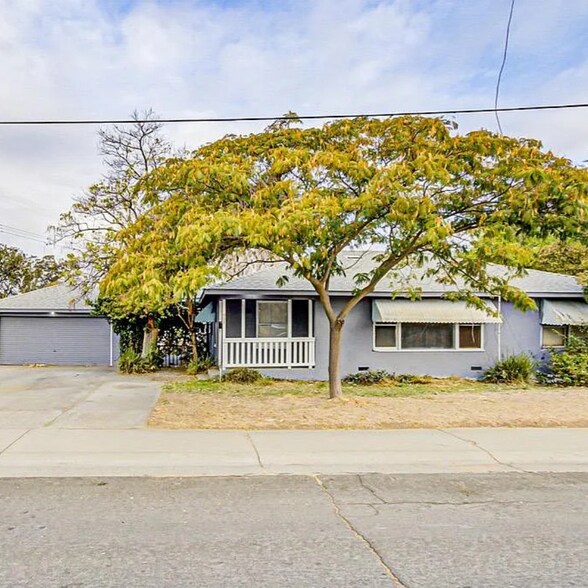 More Photos Of 921 Rivera Dr, Sacramento Apartments For Sale