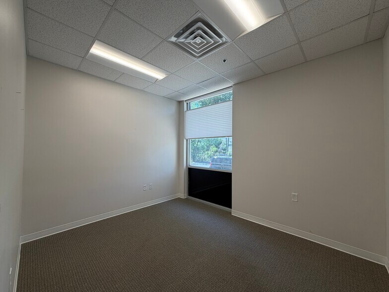 More Photos Of 2209 Abbott Martin Rd, Nashville Apartments For Lease