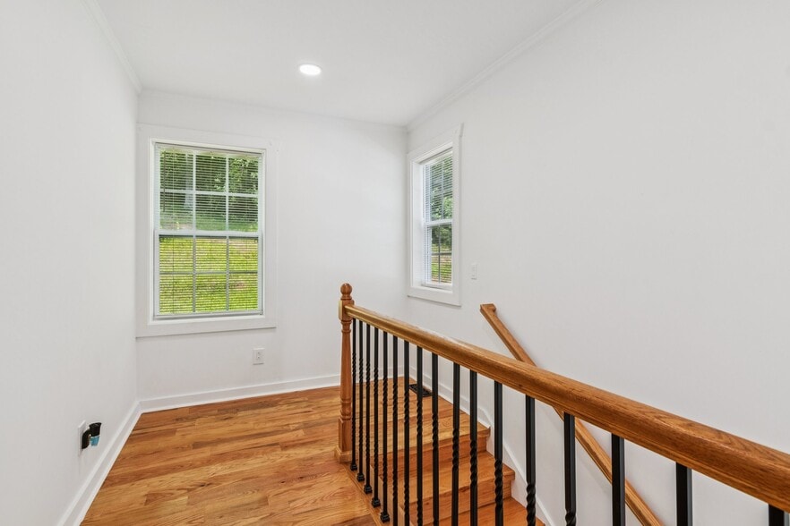 More Photos Of 375 Deerfield Dr, Dahlonega Multifamily For Sale