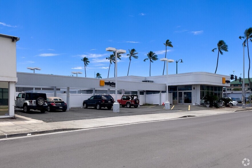 More Photos Of 704 Ala Moana Blvd, Honolulu Land For Lease