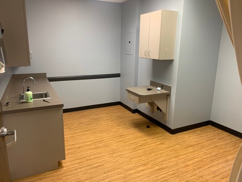 More Photos Of 668-670 N Orlando Ave, Maitland Office For Sale