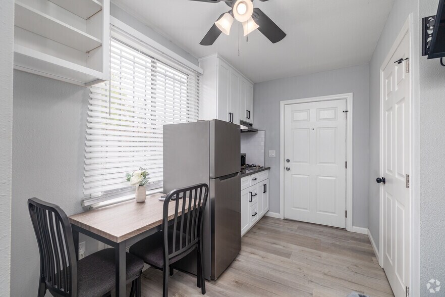 More Photos Of 1864 Cordova St, Los Angeles Apartments For Sale