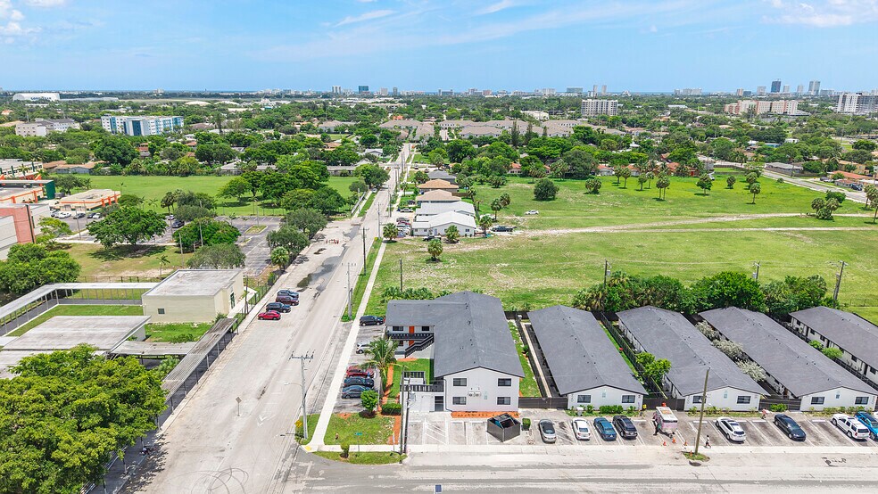 More Photos Of 940 NW 8th Ave, Pompano Beach Apartments For Sale