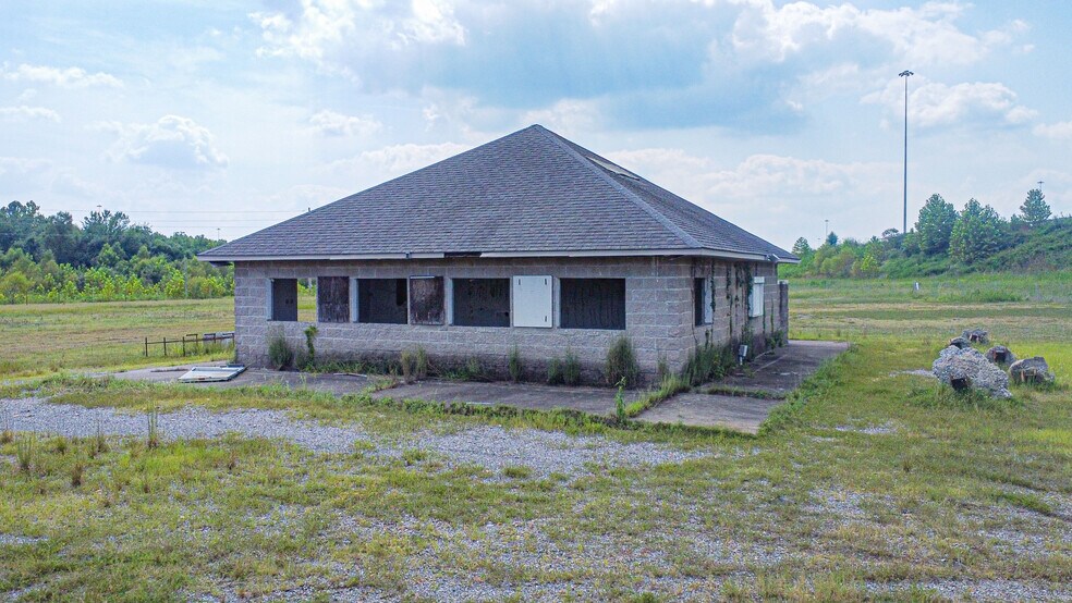 More Photos Of 957 Truck Plaza Ln, Calvert City Land For Sale