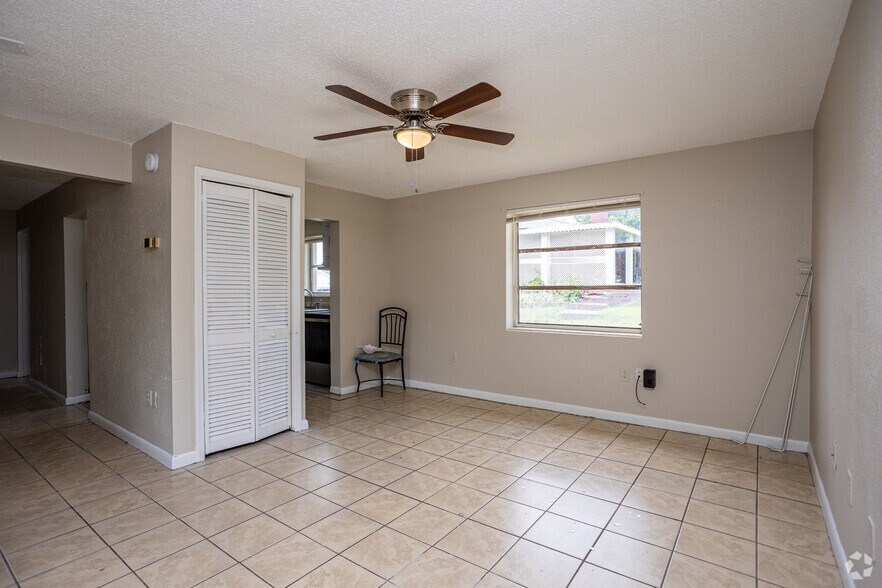More Photos Of 2215 Buffalo Trl, Morristown Apartments For Sale