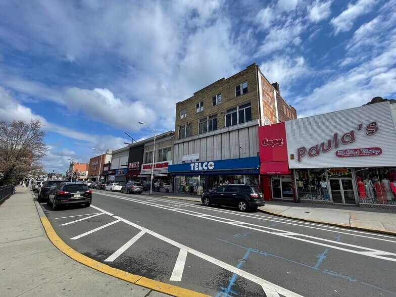 More Photos Of 704 Main Ave, Passaic Storefront For Lease