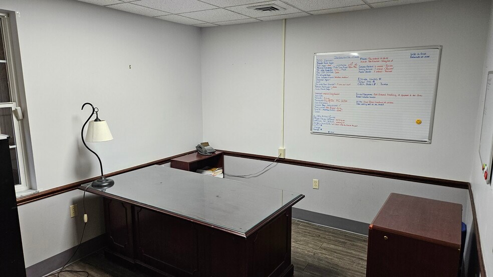 More Photos Of 4 Chateau Grove Ln, Barboursville Medical For Sale
