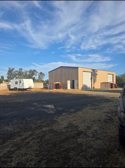 More Photos Of 34800 Mission Trl, Wildomar Warehouse For Lease