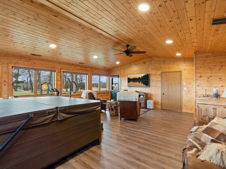 More Photos Of 21998 Lasalle Ave NW, Puposky Specialty For Sale