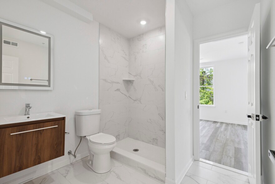More Photos Of 890 N 42nd St, Philadelphia Multifamily For Sale