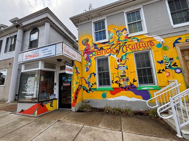 More Photos Of 65 N Broad St, Woodbury Office Residential For Sale