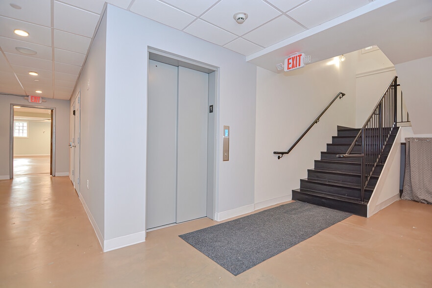 More Photos Of 24-28 High St, Medford Apartments For Lease