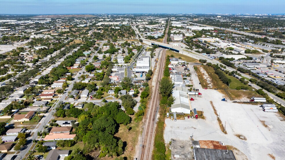 More Photos Of 1350-1390 Hammondville Rd, Pompano Beach Warehouse For Lease