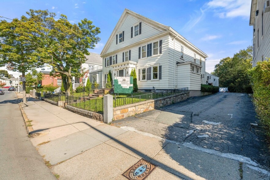 More Photos Of 1126 Washington St, Boston Office For Lease