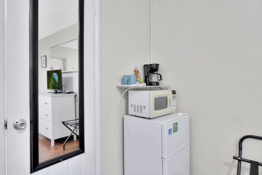 More Photos Of 901 N Ocean Blvd, Pompano Beach Hotel For Sale