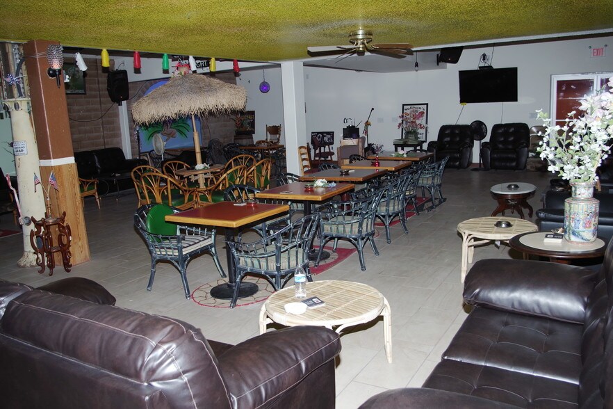 More Photos Of 2450 W Mesquite Ave, Pahrump Bar For Sale