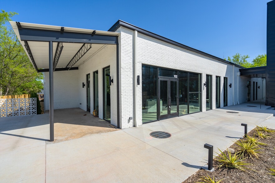 More Photos Of 6100 Robertson Ave, Nashville Storefront For Lease