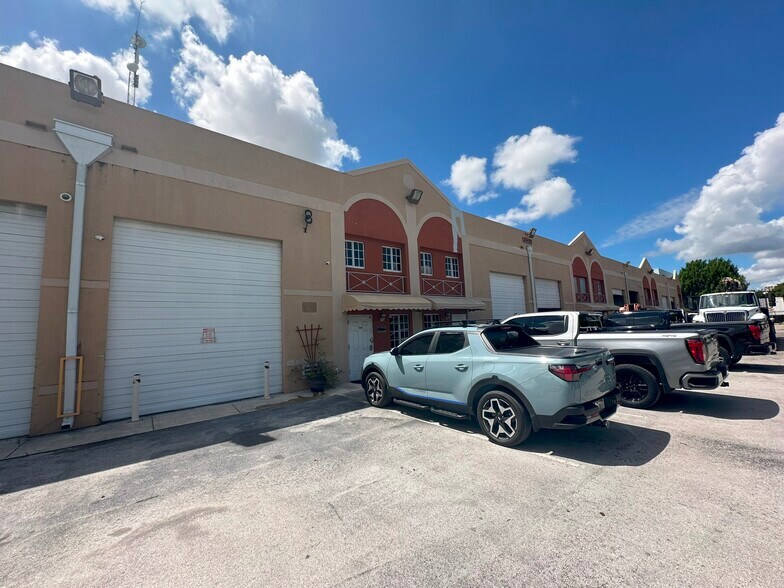 More Photos Of 12209 NW 106th Ct, Miami Warehouse For Sale