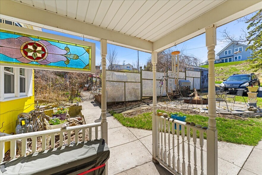 More Photos Of 517 Milwaukee St, Kewaunee General Retail For Sale