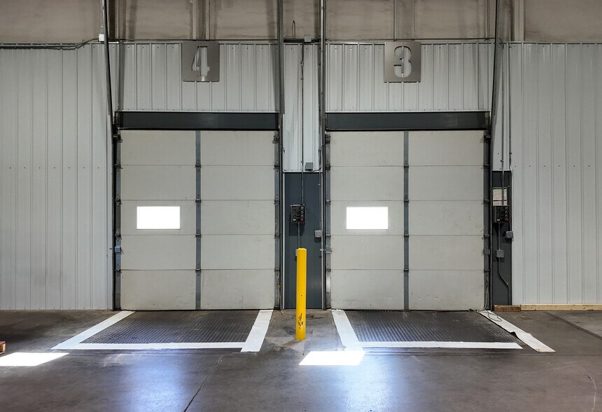 More Photos Of 100 Quality Park Dr, Beresford Manufacturing For Sale