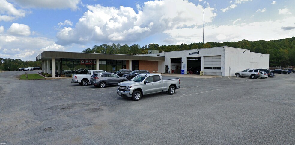 More Photos Of 1873 S Amherst Hwy, Amherst Auto Dealership For Sale