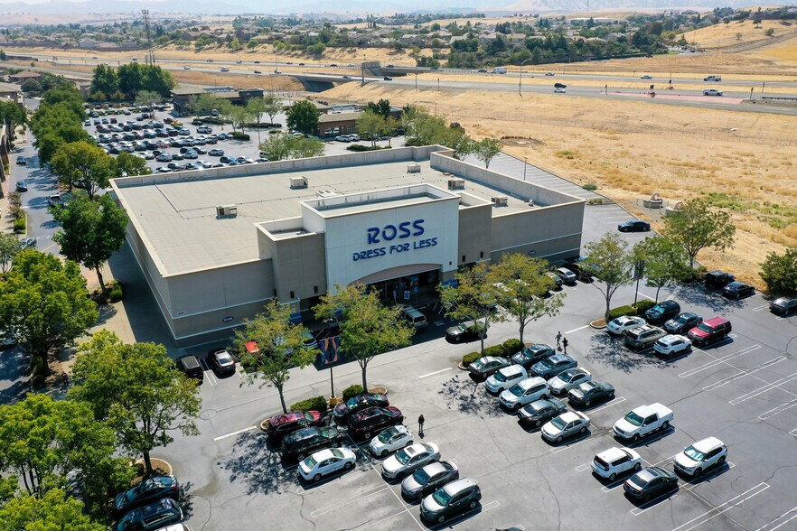 More Photos Of 2300-2540 Sand Creek Rd, Brentwood Unknown For Lease