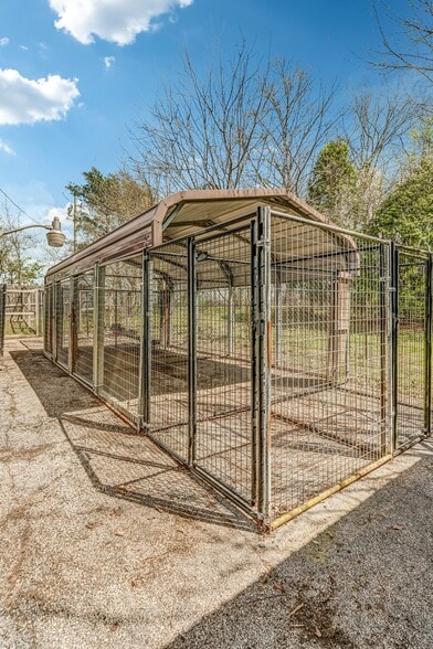 More Photos Of 1344 E 500 N, Albion Veterinarian Kennel For Sale