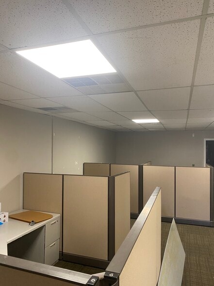 More Photos Of 1275 Bloomfield Ave, Fairfield Warehouse For Lease