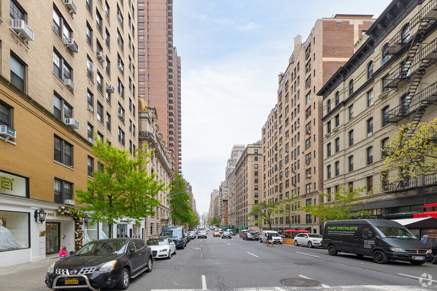 More Photos Of 21 E 90th St, New York Apartments For Sale