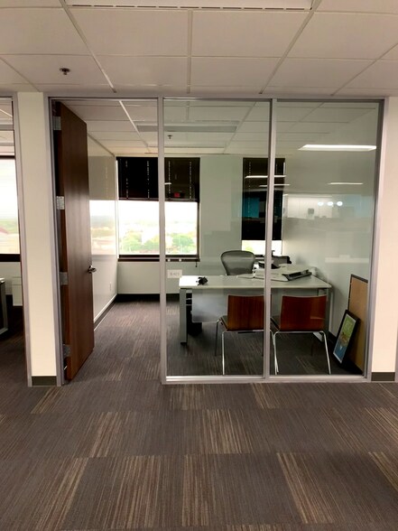 More Photos Of 4150 International Plz, Fort Worth Office For Lease