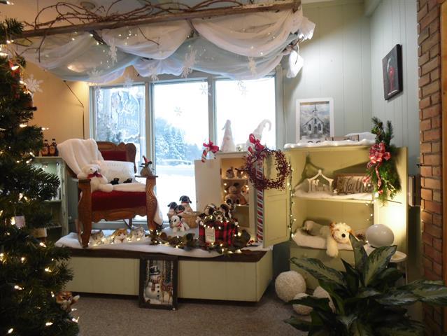 More Photos Of 1109 W Cedar Ave, Gladwin Garden Center For Sale