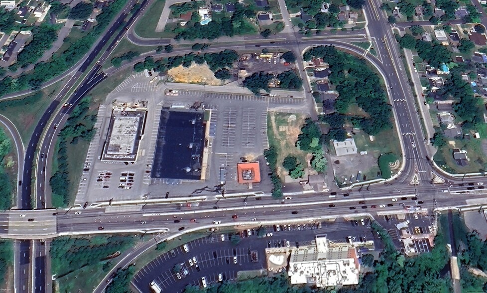 More Photos Of 9001 Baltimore Ave, College Park Auto Repair For Sale