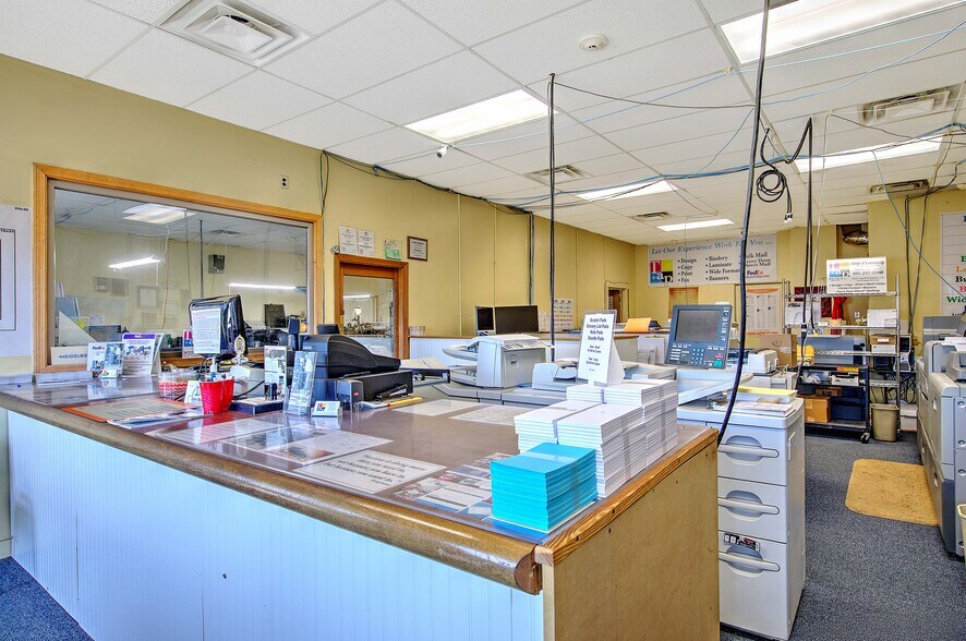 More Photos Of 628 Metacom Ave, Warren Storefront For Sale