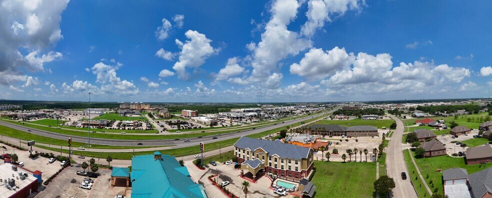 More Photos Of 7800 Memorial Blvd, Port Arthur Hotel For Sale