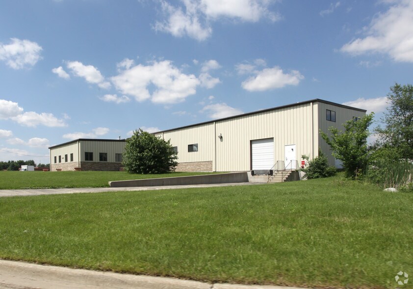 More Photos Of 24115 Municipal Dr, Channahon Warehouse For Lease