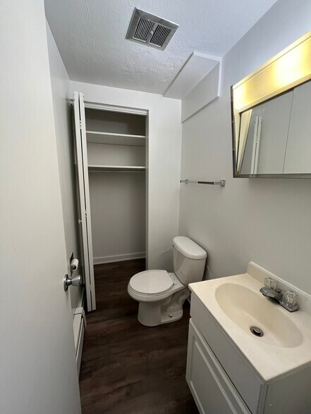More Photos Of 101 Nicholson St, Joliet Apartments For Sale