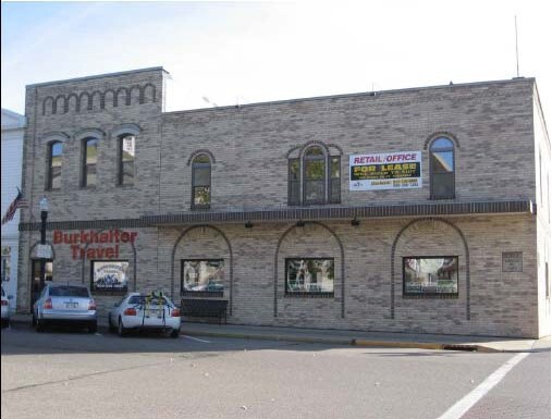 Primary Photo Of 414 Broadway St, Baraboo Storefront Retail Office For Lease