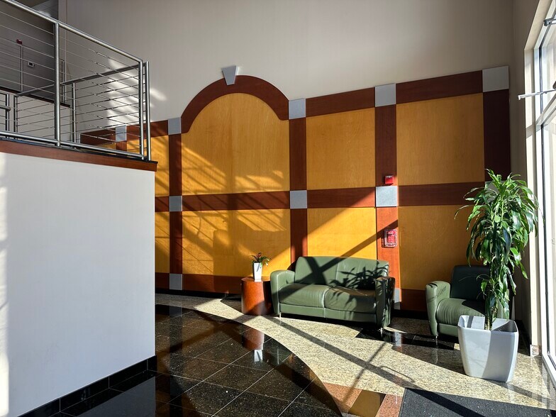 More Photos Of 6000 Turkey Lake Rd, Orlando Medical For Lease