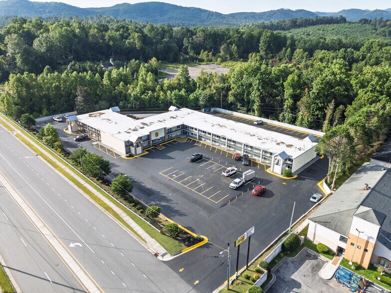 More Photos Of 2402 S Sterling St, Morganton Hotel For Sale