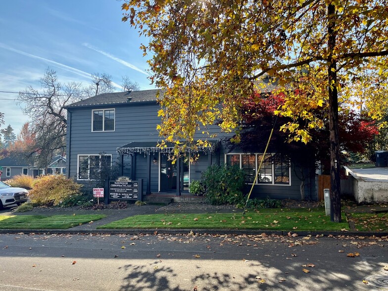 Primary Photo Of 358 Superior St SE, Salem Office For Lease