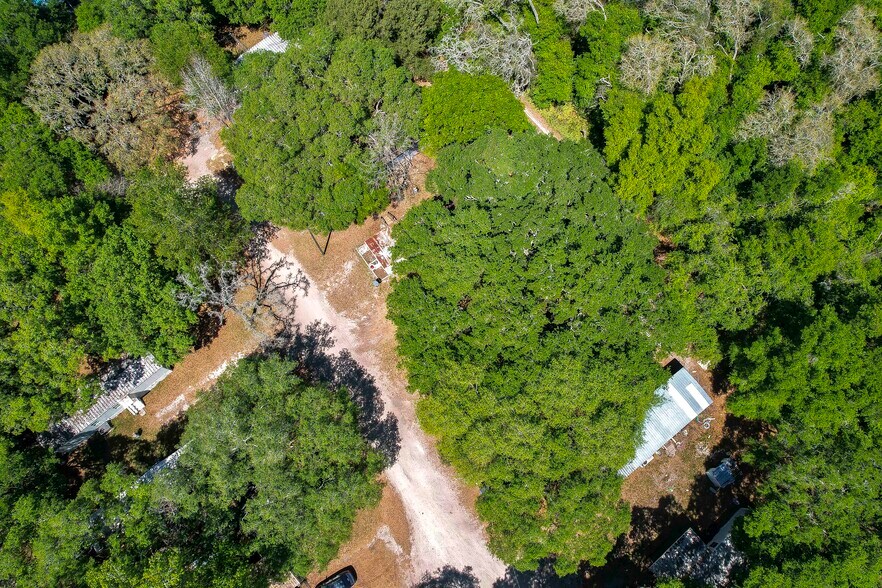More Photos Of 20303 Old Somerset Acres Ln, Spring Hill Manufactured Housing Mobile Home Park For Sale