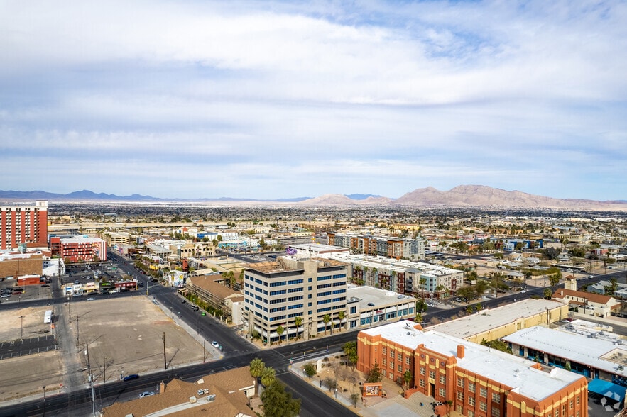 More Photos Of 701 Bridger Ave, Las Vegas Office For Lease