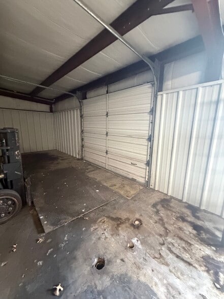 More Photos Of 542-544 Chestnut St, Skiatook Warehouse For Lease
